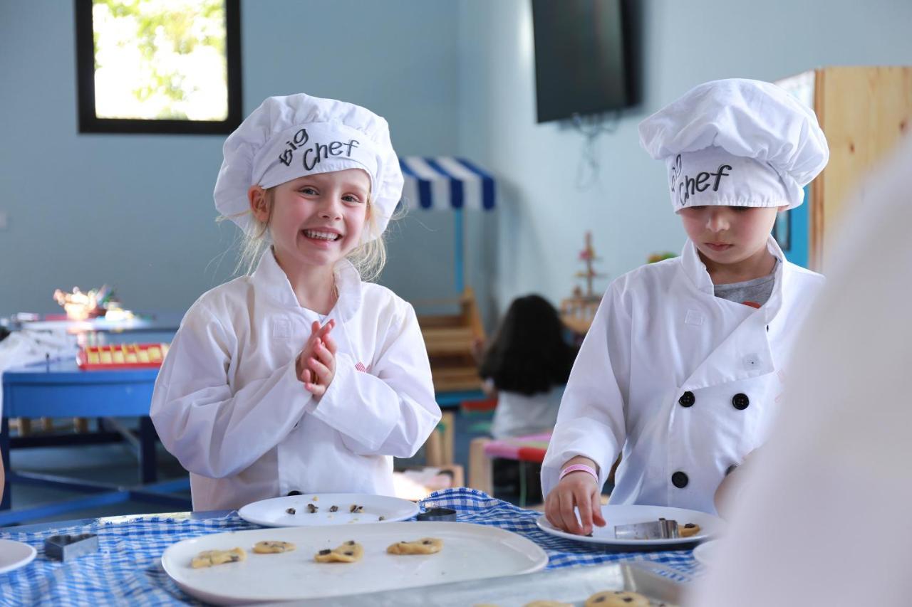 מלון Lahebichate Kenzi Club Agdal Medina מראה חיצוני תמונה Children at the Junior Chef Academy